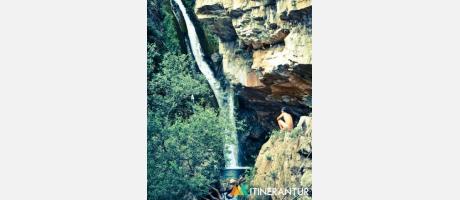 Cascada del río Carbo.Itinerantur