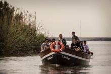Visit Albufera: Routes in boat and sunsets.