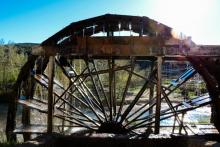 Turismo y diversión en la montaña de Valencia con SuAventura en Cofrentes