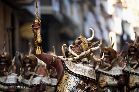 Moros y Cristianos, pure spectacle of colour and tradition