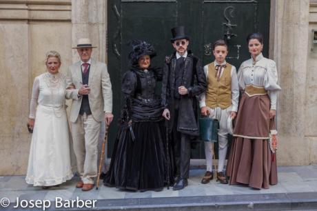 Viatge en el temps amb la Fira Modernista d'Alcoi